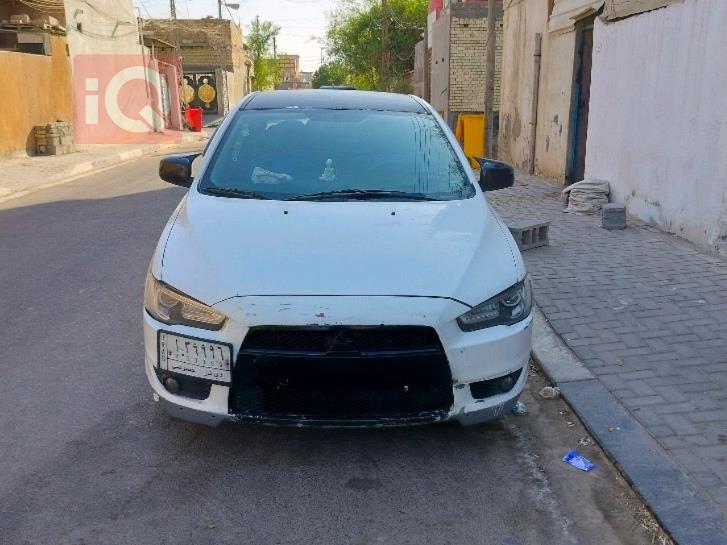 میتسوبیشی لانسەر